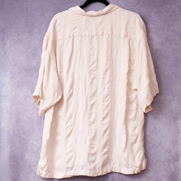 Tommy Bahama silk button up short sleeve shirt Large - Picture 2 of 5
